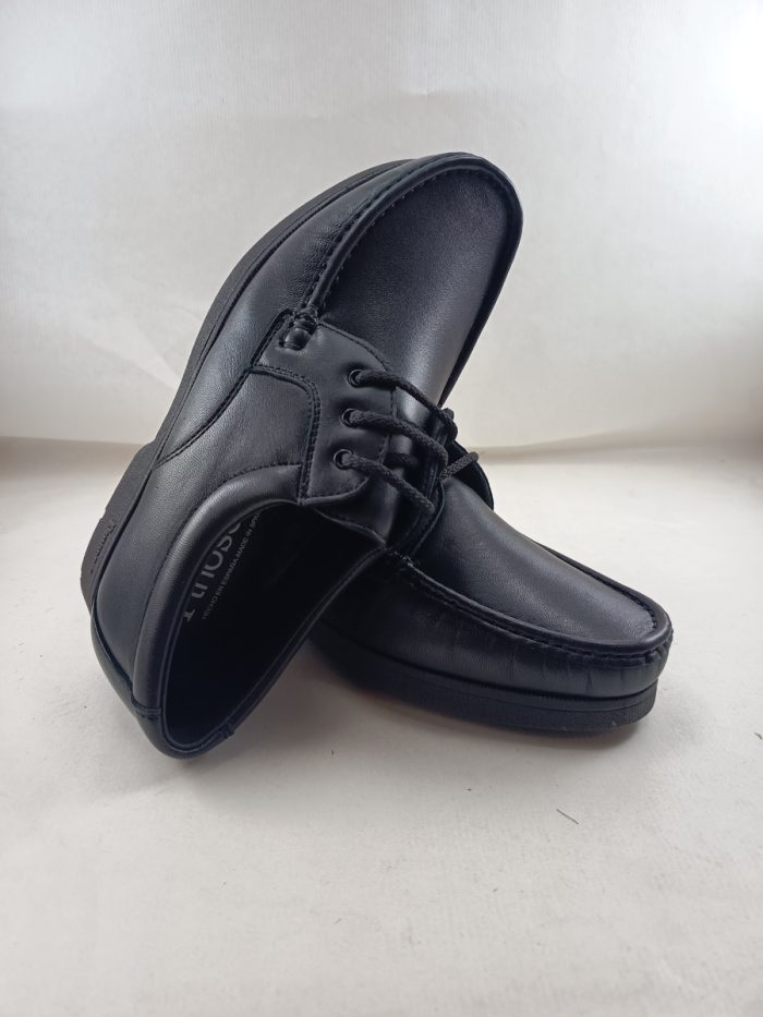 Zapato de piel negra con cierre de cordon, Pinoso's mod. 4783 - Imagen 4
