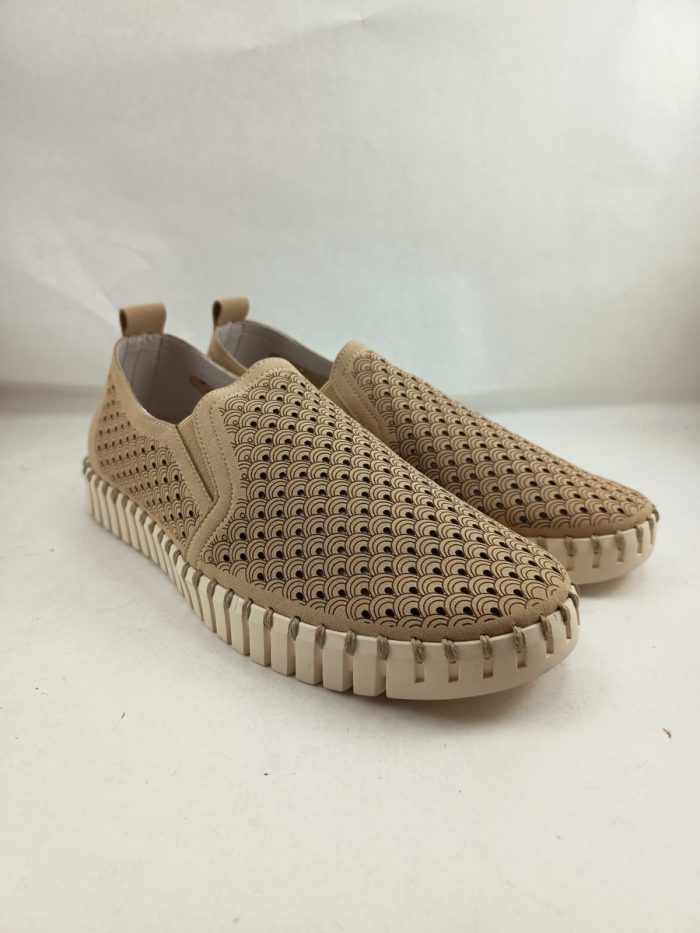 Semi-sport de piel camel sin cierres, Ilse Jacobsen mod. Tulip140