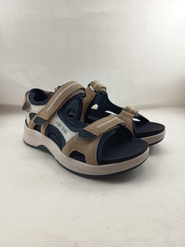 Sandalia californiana de piel combinada en blanco y beig con cierre de velcros, Josef seibel mod. 97302
