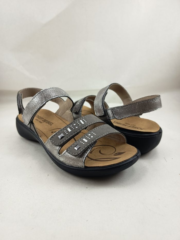 Sandalia de piel plata con cierre de velcros, Josef seibel mod. 86786 - Imagen 2