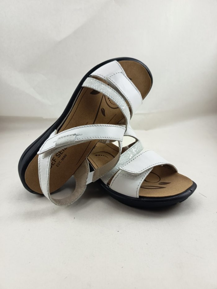 Sandalia de piel blanca con cierre de velcro, Josef seibel mod.79312