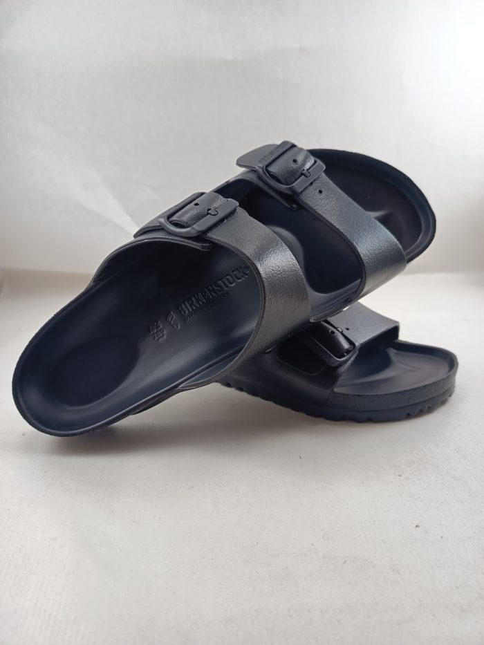 Chancla de eva negra con cierre de doble hebilla, Birkenstock mod. Arizona - Imagen 4