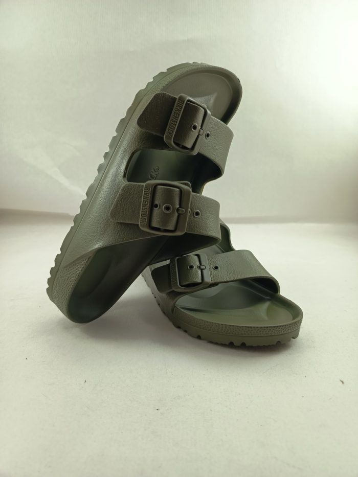 Chancla de eva verde con cierre de doble hebilla, Birkenstock mod. Arizona