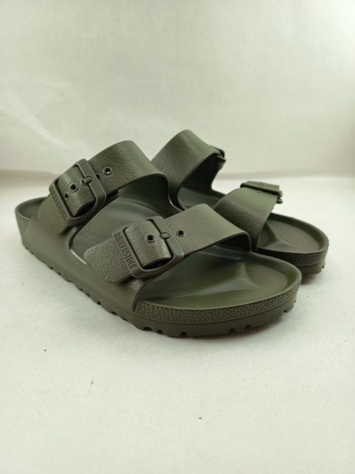 Chancla de eva verde con cierre de doble hebilla, Birkenstock mod. Arizona - Imagen 2