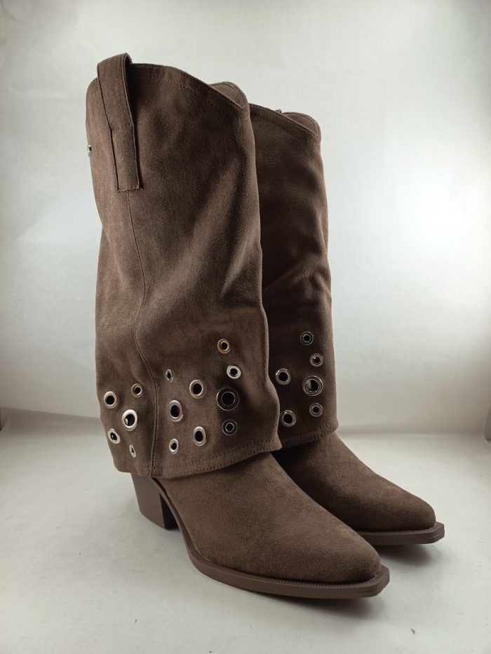 Bota de ante camel con cierre de cremallera, BB up mod. 2479