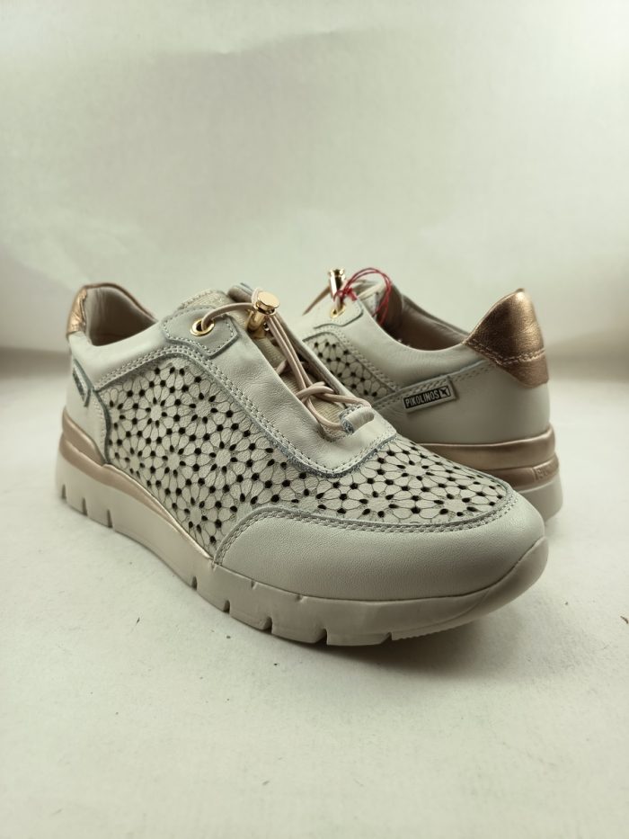 Semi-sport de piel blanca con cierre de cordon elastico, PIkolinos mod. 6584 - Imagen 2