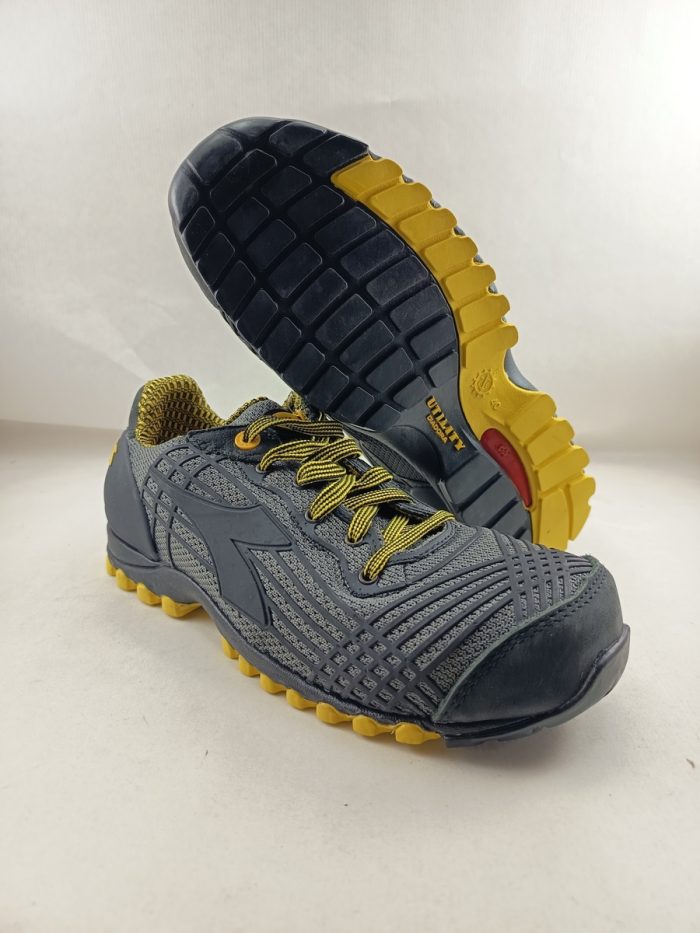 Deportivo de seguridad negro Diadora con cordon Beat 701-175299-80013 - Imagen 3