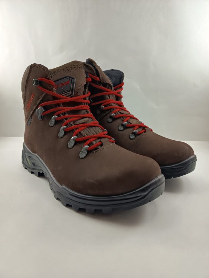 Bota treeking de noubouck gore-tex marron con cierre de cordon, Chiruca mod. Cares - Imagen 2