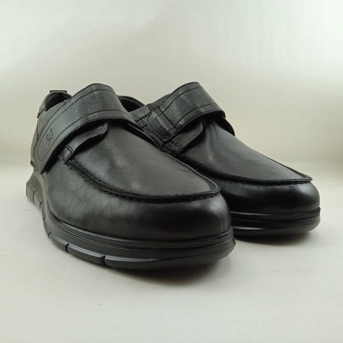 Zapato de piel negro con cierre de velcro, 24H mod. 11742 - Imagen 2