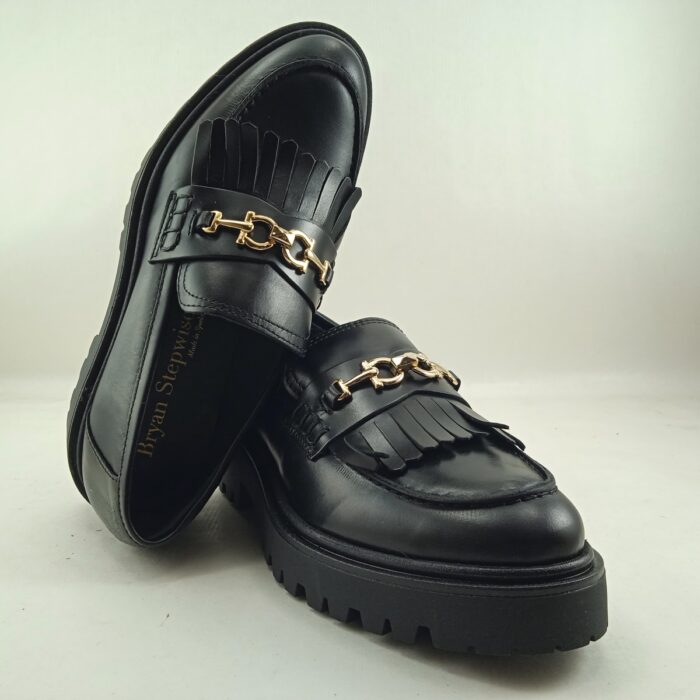 Mocasín piel negra sin cierres, Bryan footwear mod. 4323