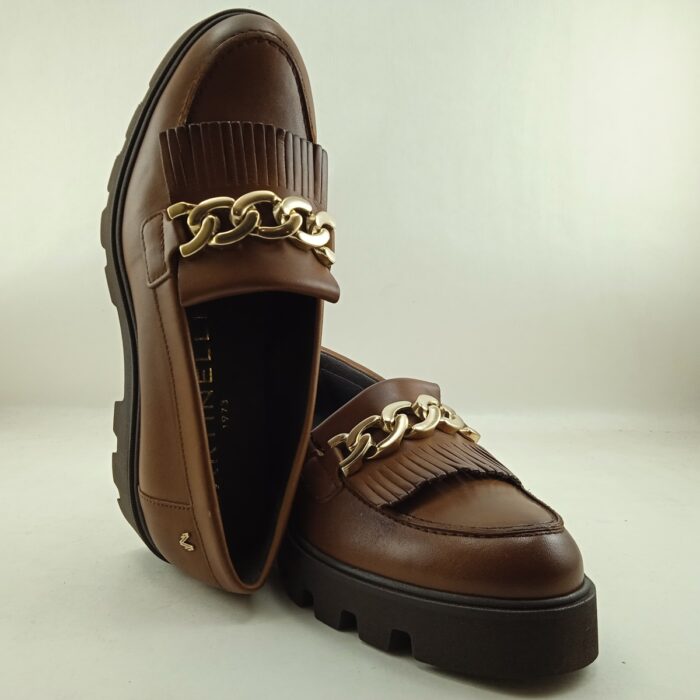 Mocasin de piel en cuero sin cierres, Martinelli mod. 1568