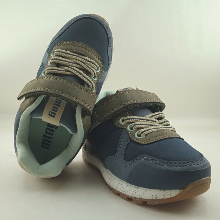 Semi-sport de piel azul con cierre de velcro, Mustang kids mod. 48795V
