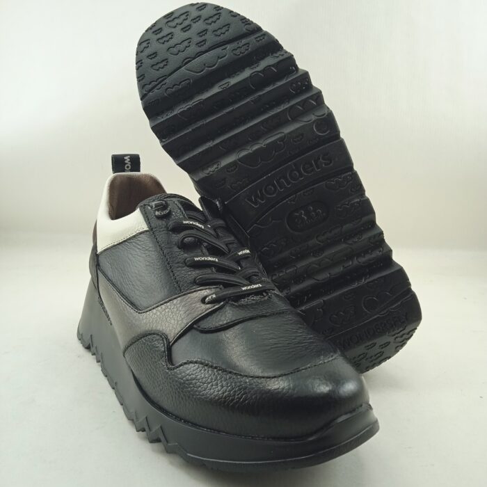 Semi-sport de piel negro con cierre de cordon elastico, Wonders mod. 6730 - Imagen 4