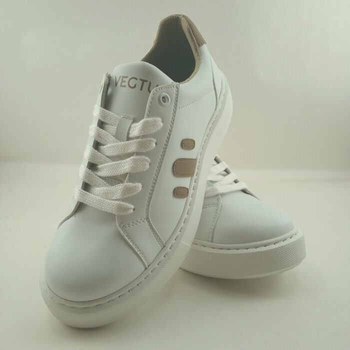Semi-sport de piel blanca con cierre de cordon, Vegtus mdl. Oasis