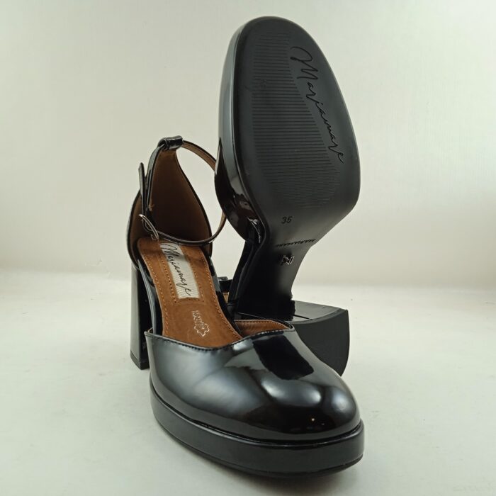 Zapato de charol negro con cierre de hebilla en tobillo, Mariamare mod.63375 - Imagen 4