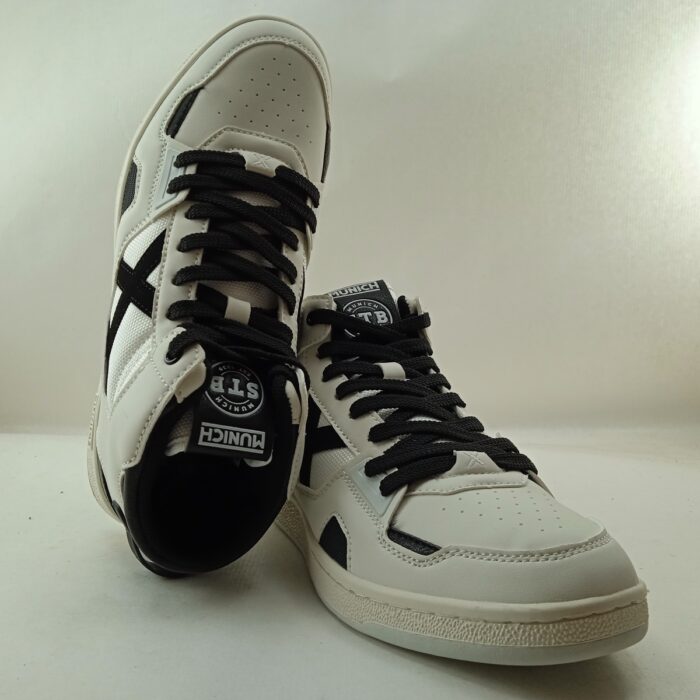 Semi-sport alto de piel blanca con cierre de cordon, Munich mod.4056014