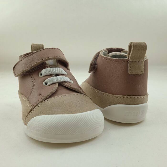 Semi-sport de piel rosa con cierre de velcro, Mustang kids mod. 48852 - Imagen 3