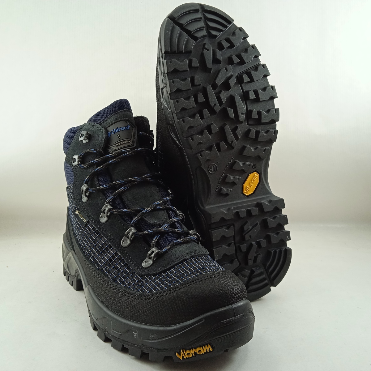 Bota trekking de piel negra con cierre de cordon, Chiruca mod. Jaguar 30 gtx - Imagen 4