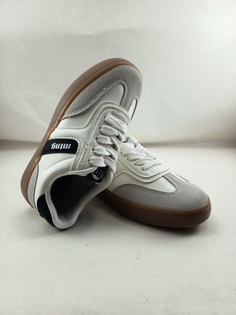 Semi-sport de piel blanca con cierre de cordon, Mustang kids mod. 48997 - Imagen 3