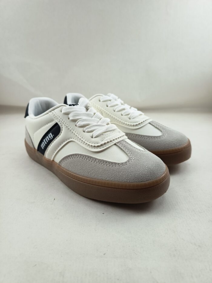 Semi-sport de piel blanca con cierre de cordon, Mustang kids mod. 48997 - Imagen 4
