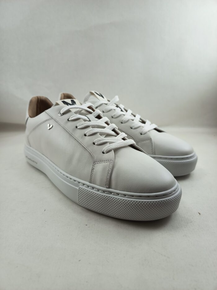 Semi-sport de piel blanco con cierre de cordon , Martinelli mod. 2950S