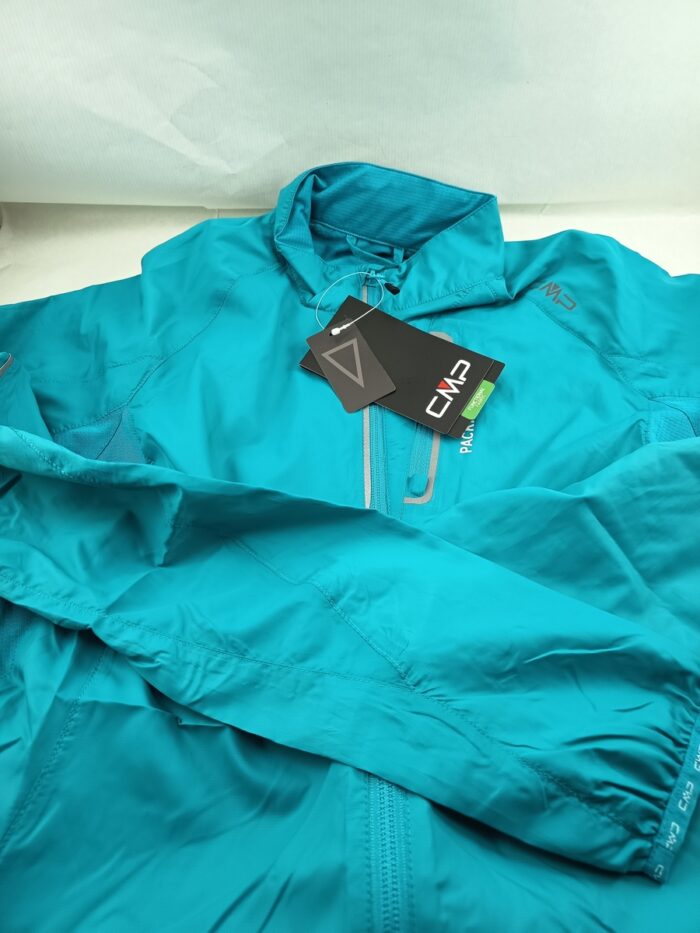 Chaqueta sintetica celeste con cierre de cremallera, Cmp mod. 46776T