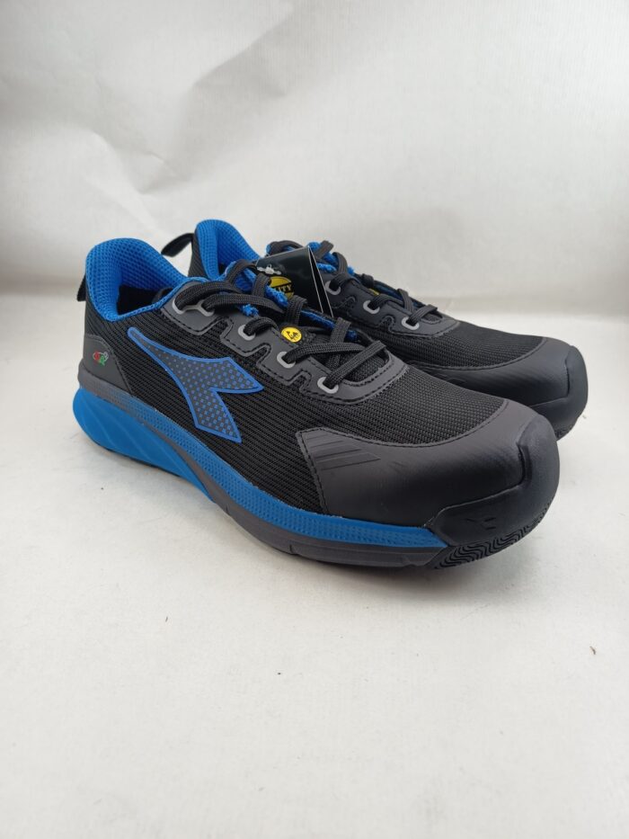 Semi-sport sintetico negro y azul con cierre de cordon, Diadora mod. Vortex
