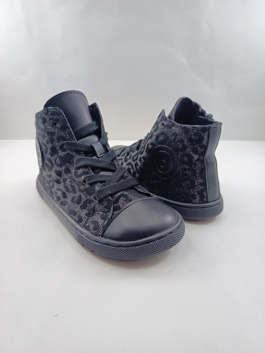 Bota de piel negra con cierre de cordon y cremallera, Coquette mod. 15500 - Imagen 3