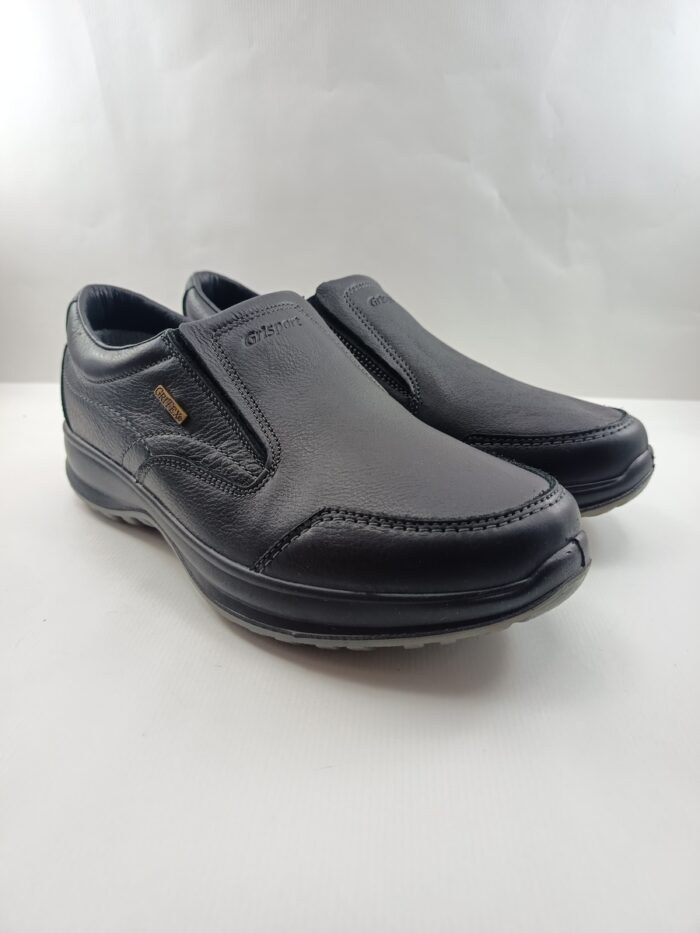 Semi-sport gore-tex de piel negra sin cierres y gomas elasticas, Grisport mod. 8615