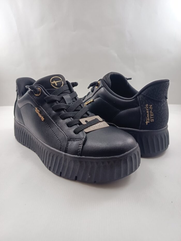 Semi-sport de piel negro con cierre de cordon, Tamaris confort mod. 83720 - Imagen 2
