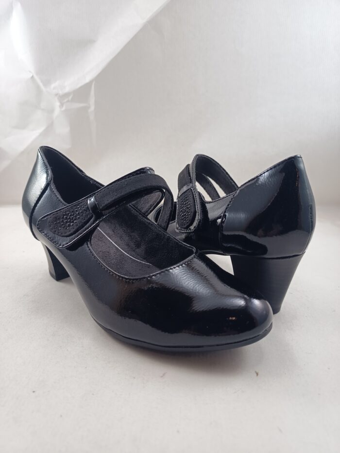 Zapato de vestir tipo salon con tira en empeine y cierre de velcro, Jana mod. 24465 - Imagen 2