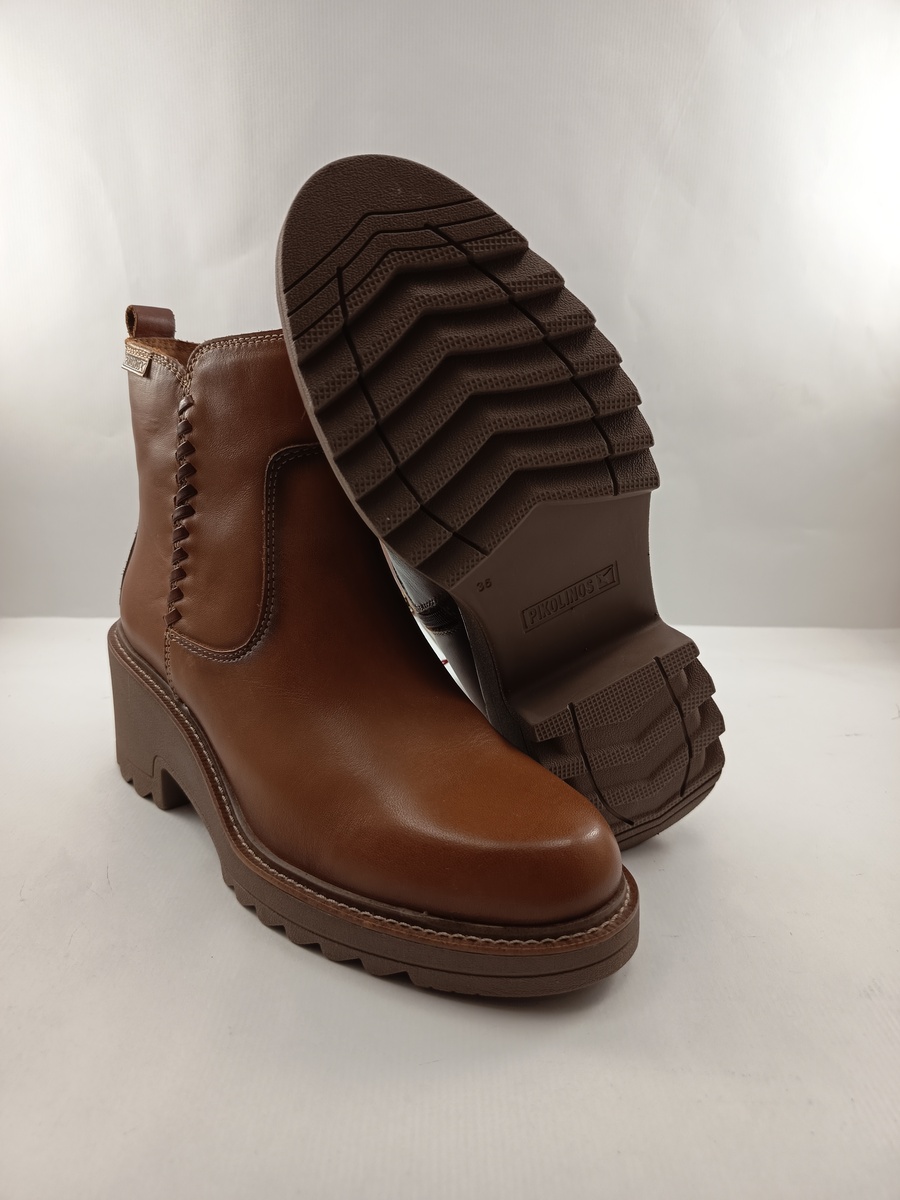 Bota de piel cuero con cierre de cremallera, Pikolinos mod. 8568C1 - Imagen 3