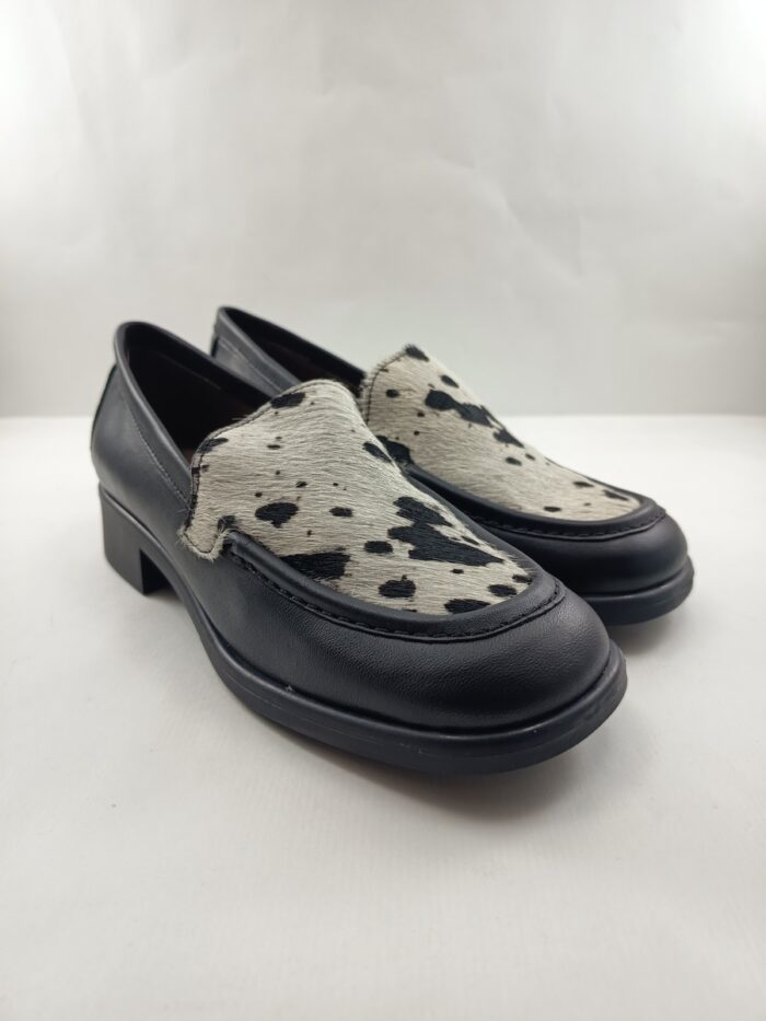 Mocasin de piel negro sin cierres, Wikers mod. Q-231