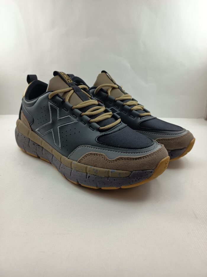 Semi-sport de piel marron con cierre de cordon, Munich mod. 4175026