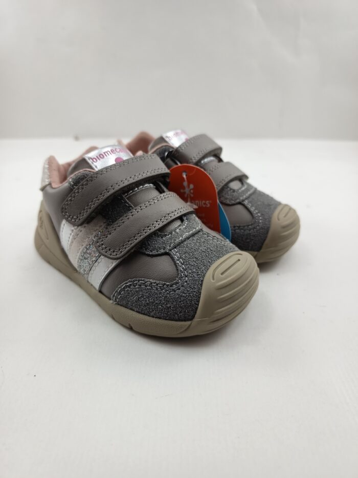 Semi-sport de piel gris con cierre de velcro, Biomecanics mod. 251129 - Imagen 4