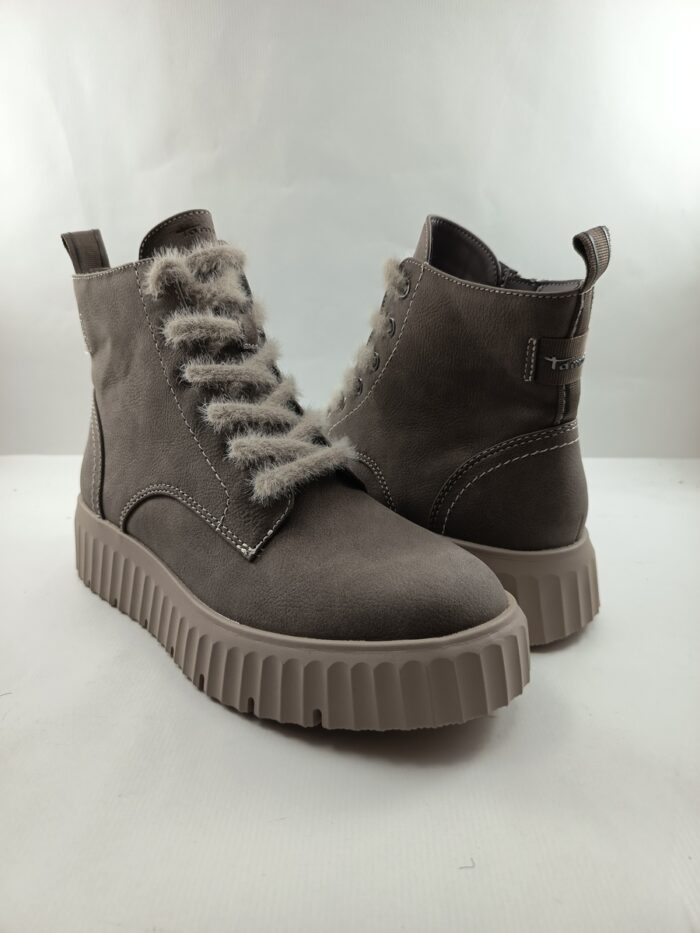 Bota de piel camel con cierre de cordon, Wormann mod. 25251 - Imagen 2