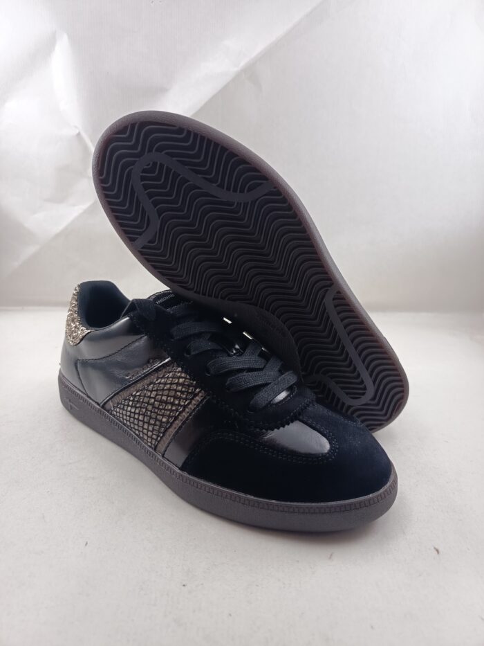 Semi-sport de piel negro con cierre de cordon, Wortmann mod. 23624 - Imagen 3