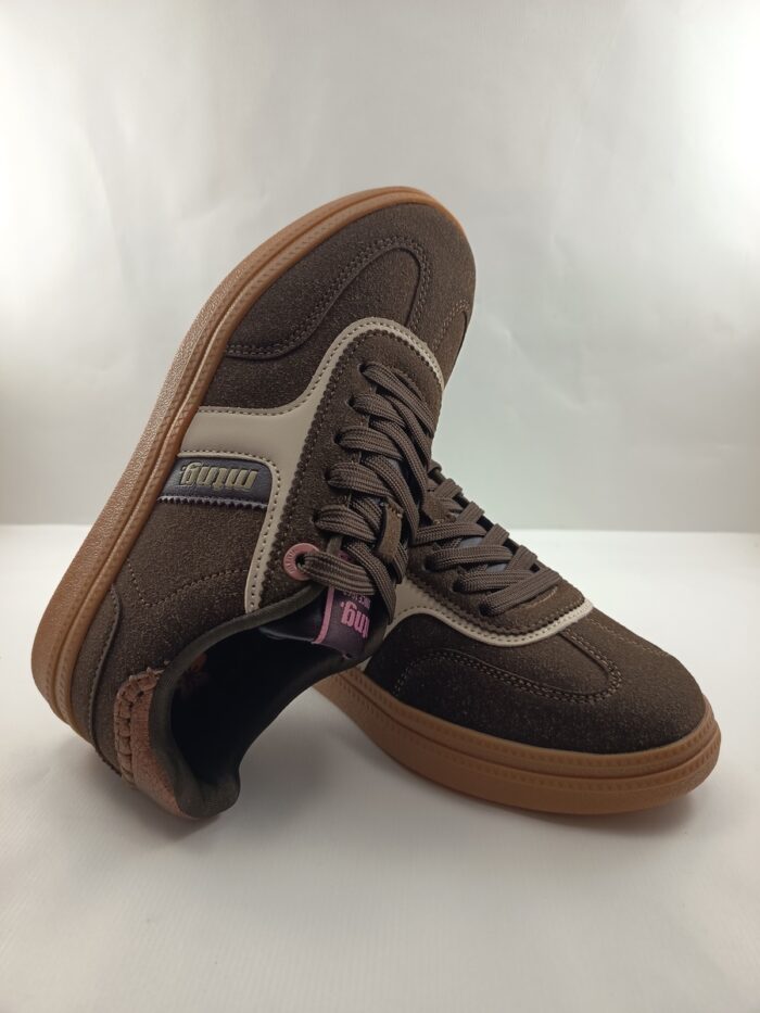 Semi-sport sintetico marron con cierre de cordon, Mustang mod. 60859
