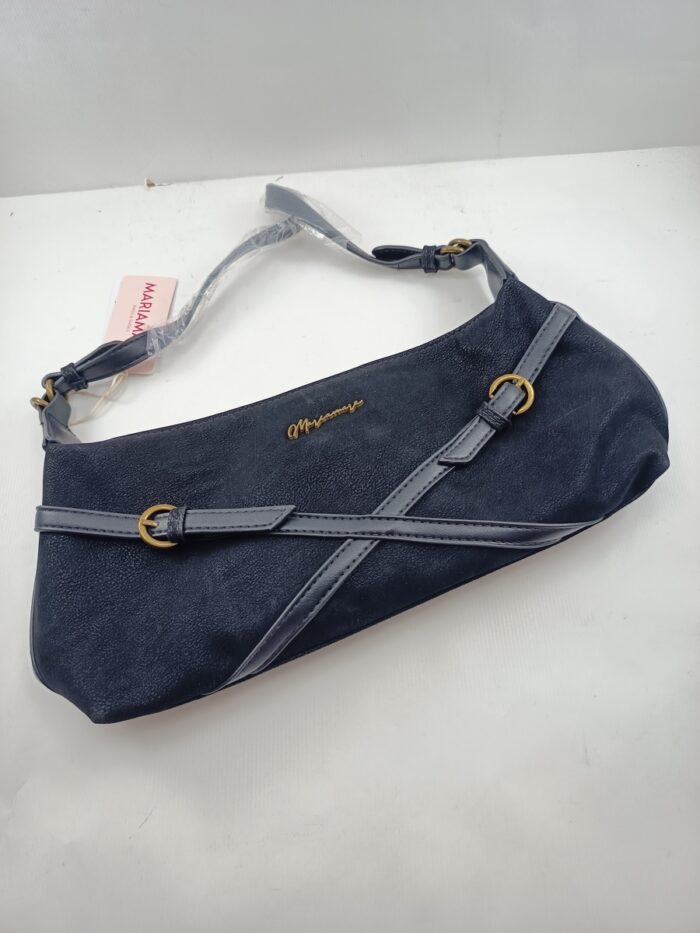 Bolso sintetico negro con cierre de cremallera, Mariamare mod. Bette