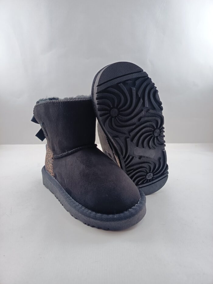 Bota australiana sintetica negra sin cierres, Mustang kids mod. 47951 - Imagen 3