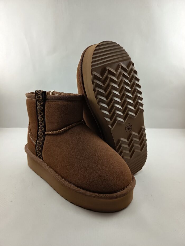 Bota australiana sintetica cuero sin cierres, Mustang kids mod. 49357 - Imagen 3