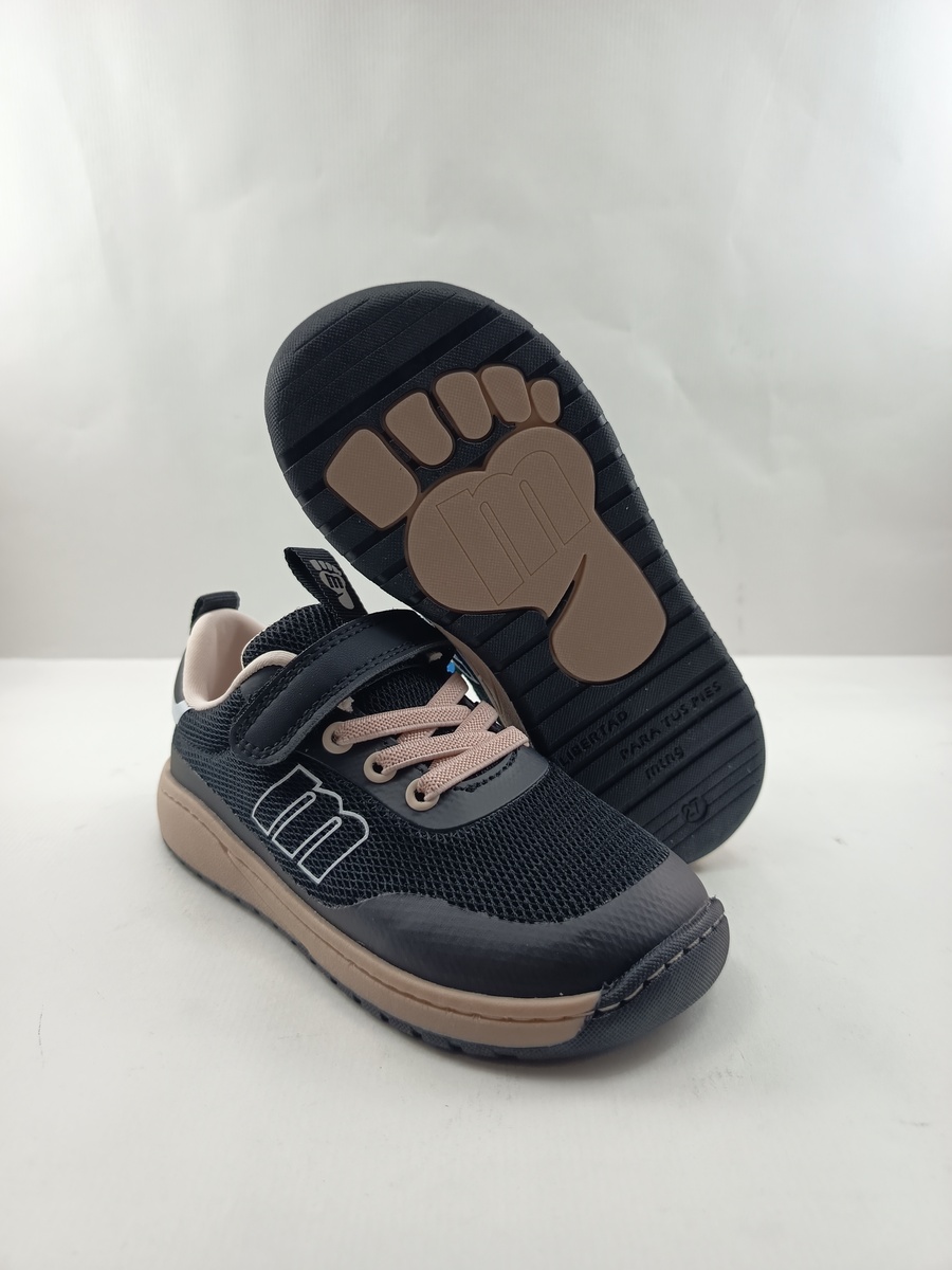 Semi-sport de piel negra con cierre de velcro, Mntg kids mod. 49045 - Imagen 4
