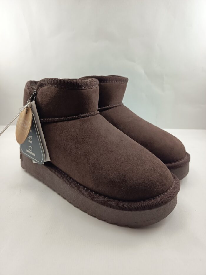 Bota australiana de ante marron sin cierres, D. Franklin mod. 370021