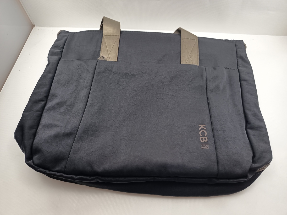 Shopper sintetico negro con cierre de cremallera, Kcb mod. 3225