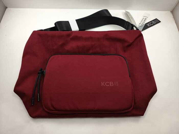 Bandolera grande sintetica roja con cierre de cremallera, Kcb mod. 3514
