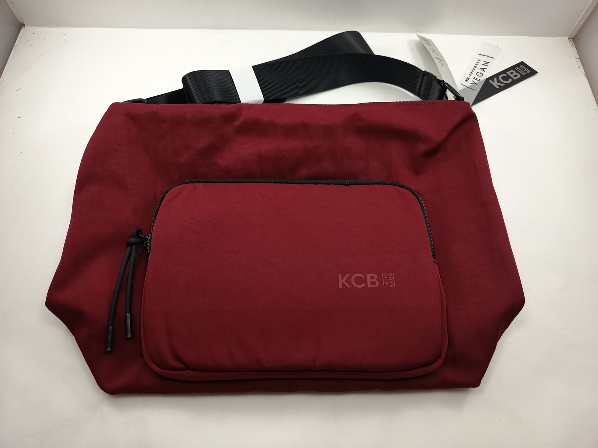 Bandolera grande sintetica roja con cierre de cremallera, Kcb mod. 3514