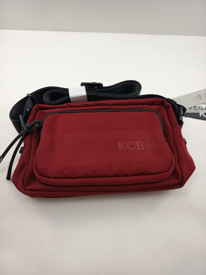 Bandolera pequeña sintetica roja con cierres de cremalleras, Kcb mod. 3512