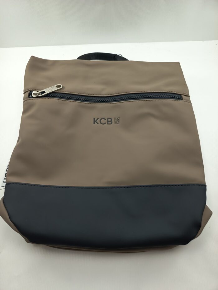 Mochila mediana sintetica camel con cierres de cremallera, Kcb mod. 3484
