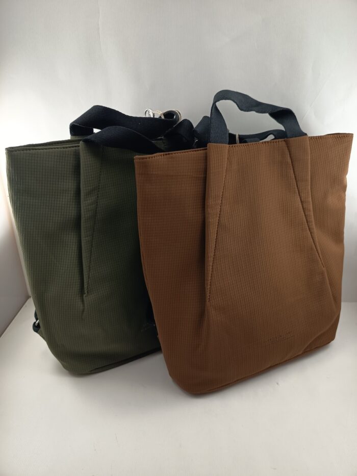 Bolso sintetico en varios colores con cierre de cremallera, Slang mod. Jou3