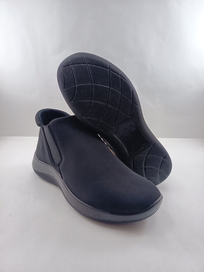 Botin de piel negra sin cierres, A'rcopedico mod. 4686 - Imagen 4